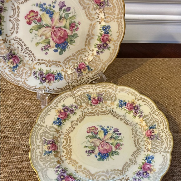 Mid-Century Royal Bayreuth Salad or Dessert Plate, Set of 3 - Picture 8 of 16